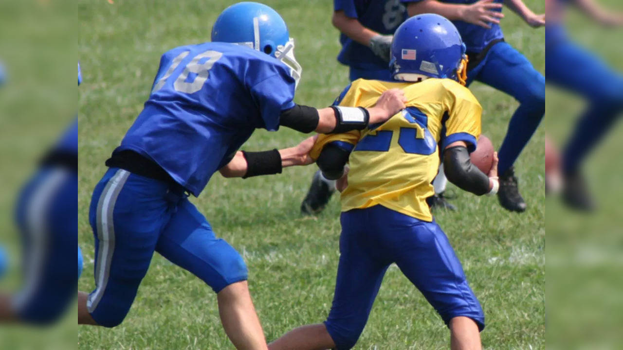 Florida man charges into nine-year-old little league football player to exact revenge for tackling his son in a game | Representative image