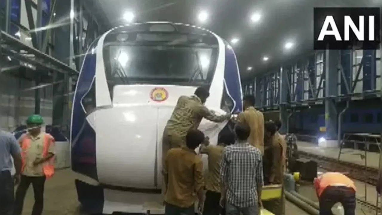 Vande Bharat Express rams into cattle in Gujarat