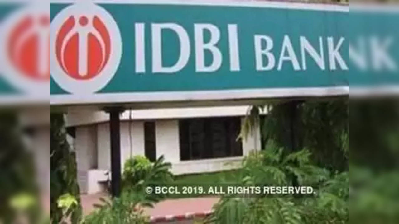 Govt, LIC to sell 60.72% stake in IDBI Bank