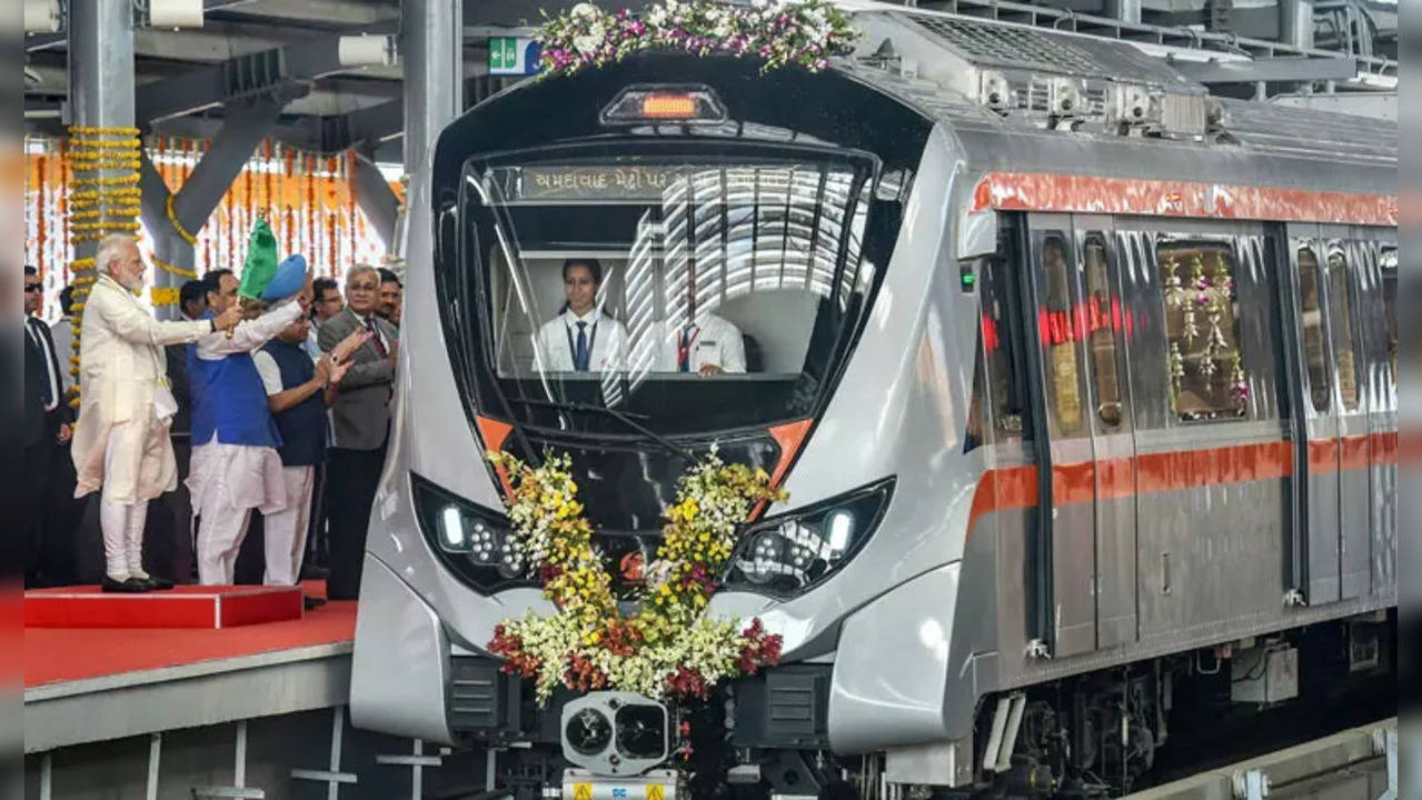 ahmedabad-metro-pti