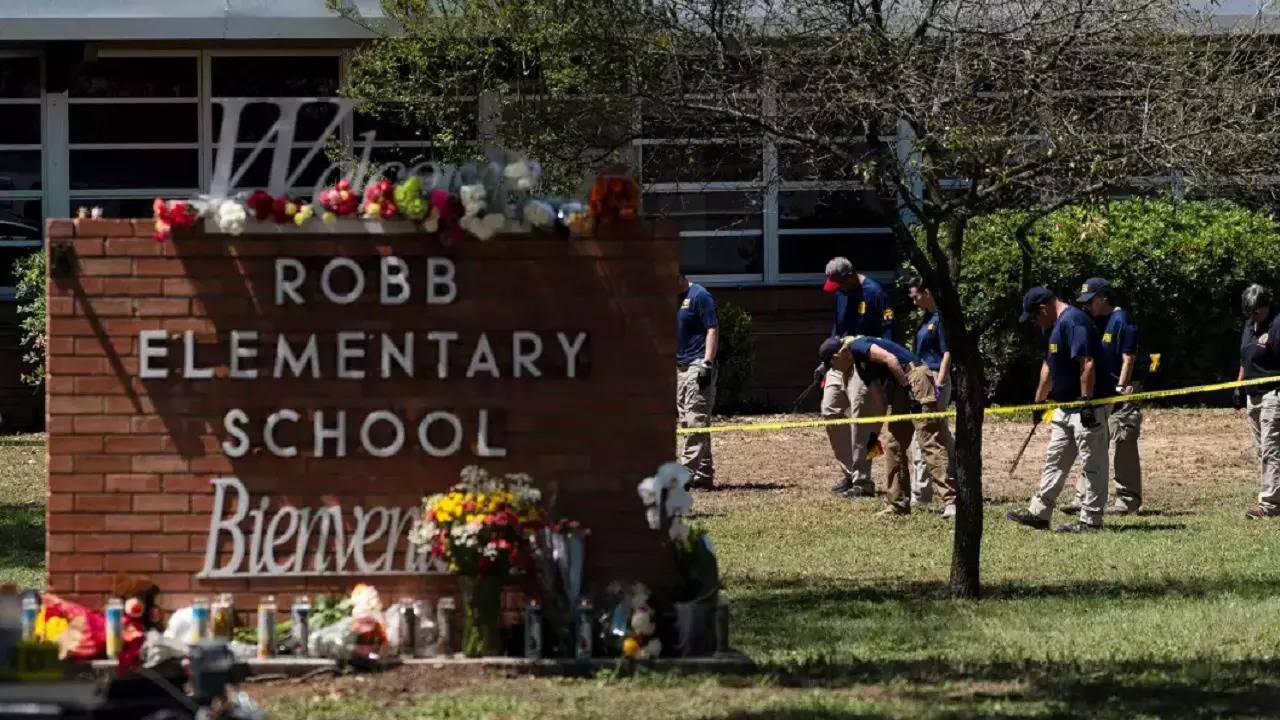 Shooting at Robb Elementary Schhol