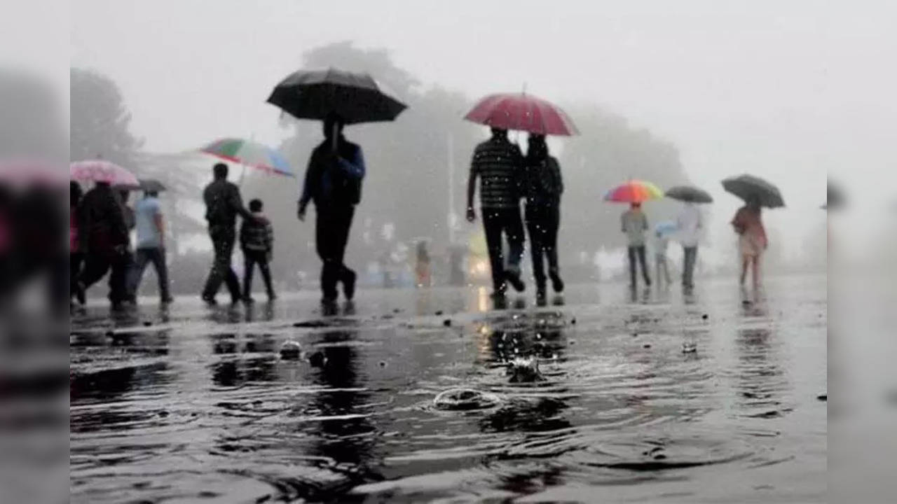 Delhi rains : What is behind the continuous, untimely rainfall in Delhi ...