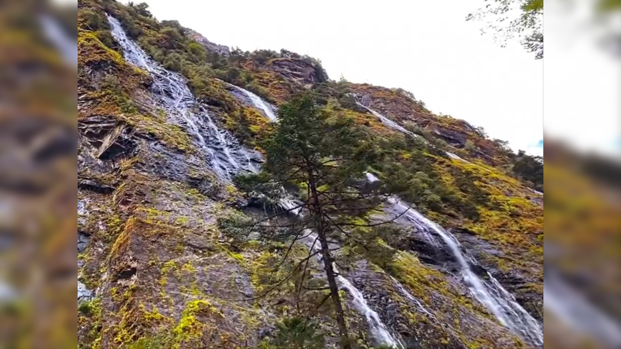 Yameng Waterfall