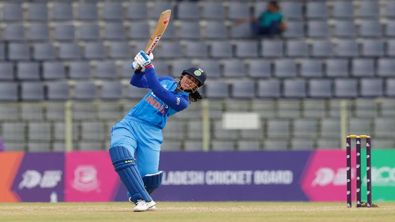 Smriti Mandhana vs THAI