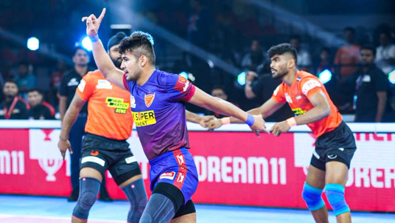 Pro Kabaddi League 2022 Day 4 Highlights Dabang Delhi thrash Gujarat Giants U Mumba pip UP Yoddhas