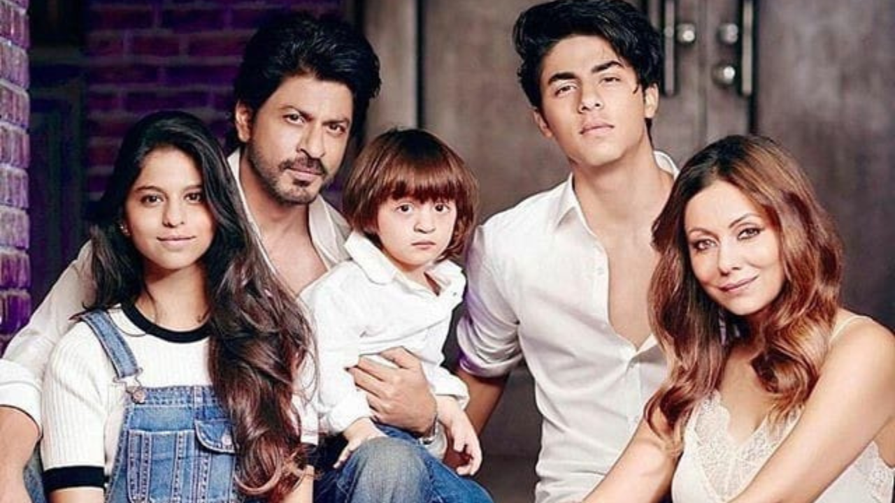 SRK with fam