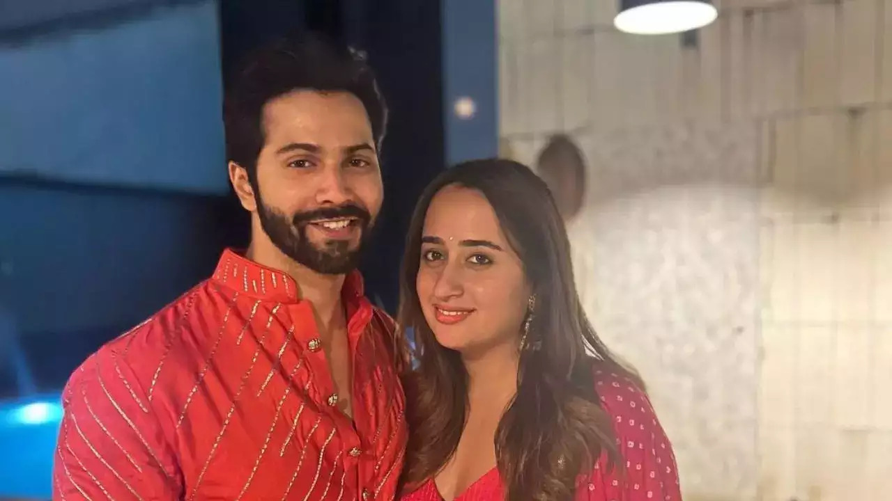 Varun Dhawan, Natasha Dalal twin ethnic attires as they celebrate Karwa Chauth in style- see pics