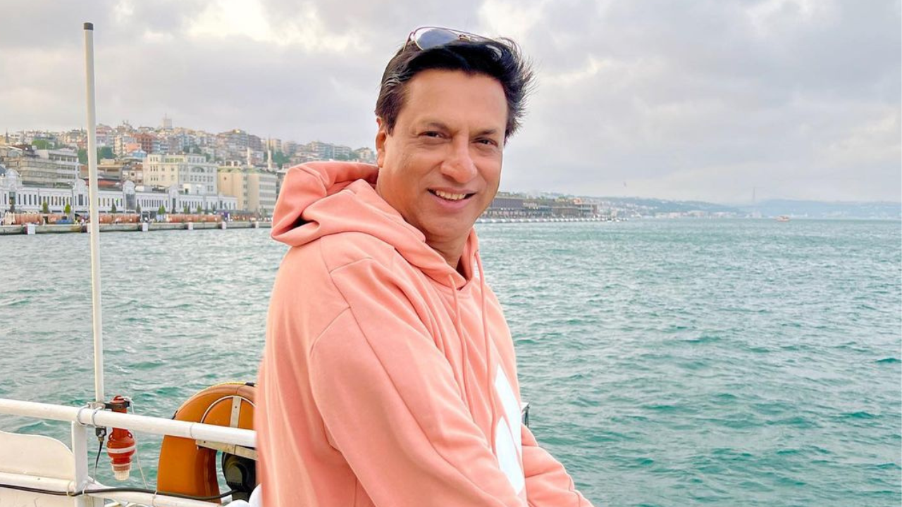 Madhur Bhandarkar reveals he sold video cassettes to underworld, sx workers while doing odd jobs Some circumstances came...