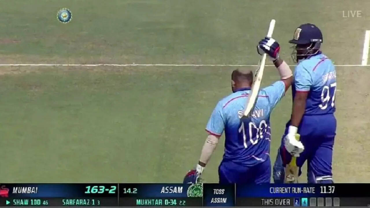 'He is showing his name' Fans react as Prithvi Shaw hammers 134 runs