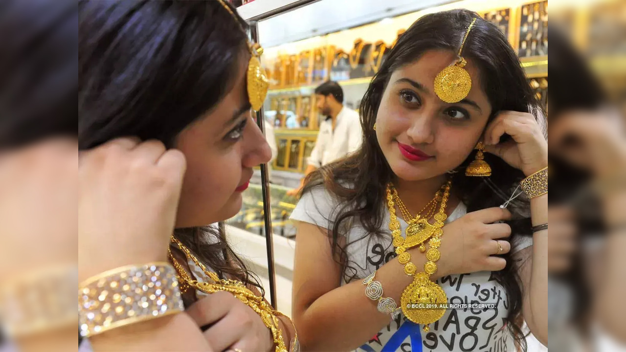 Festive cheer: Gold prices down Rs 3,000/10gm from 2022 YTD high in April.