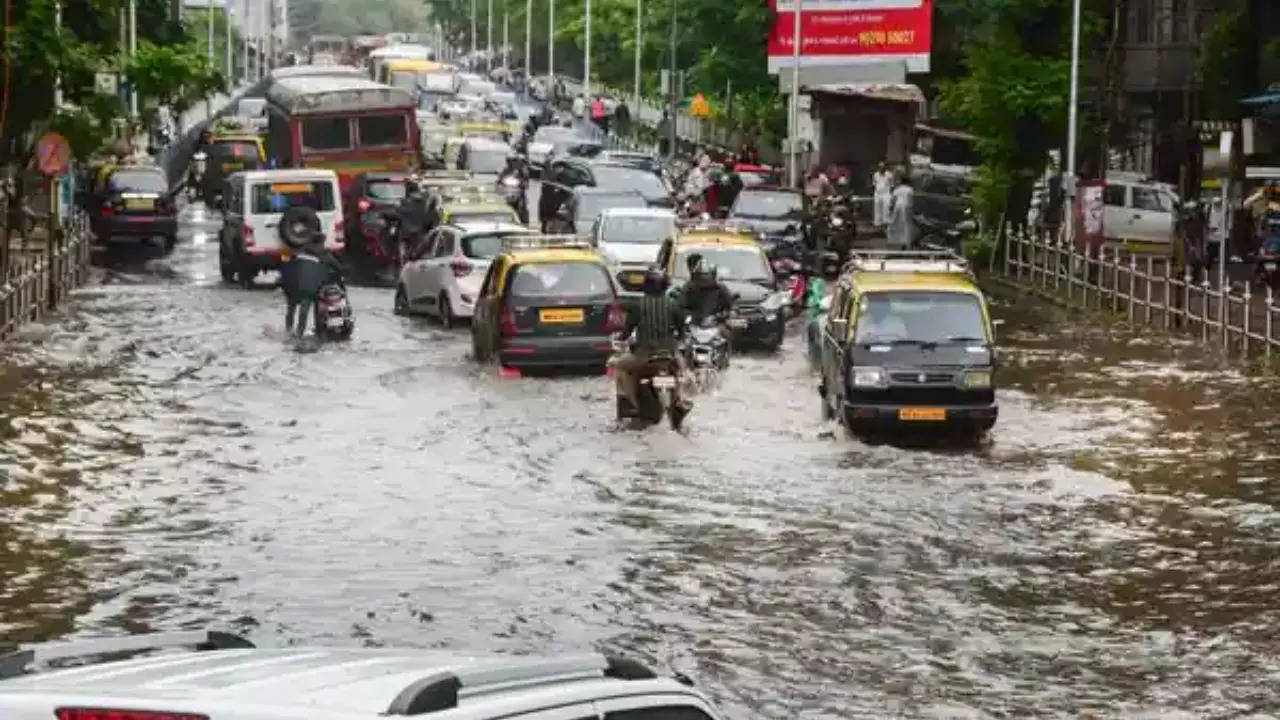 mumbai rain (1)