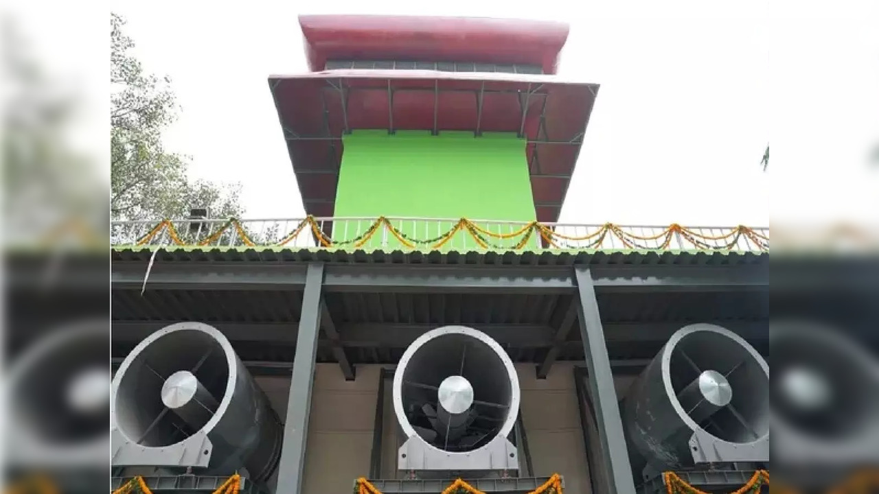 Delhi Minister Gopal Rai inspected the CP smog tower on Friday.