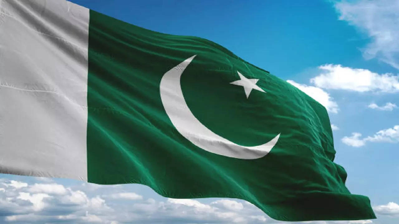 istockphoto-pak flag