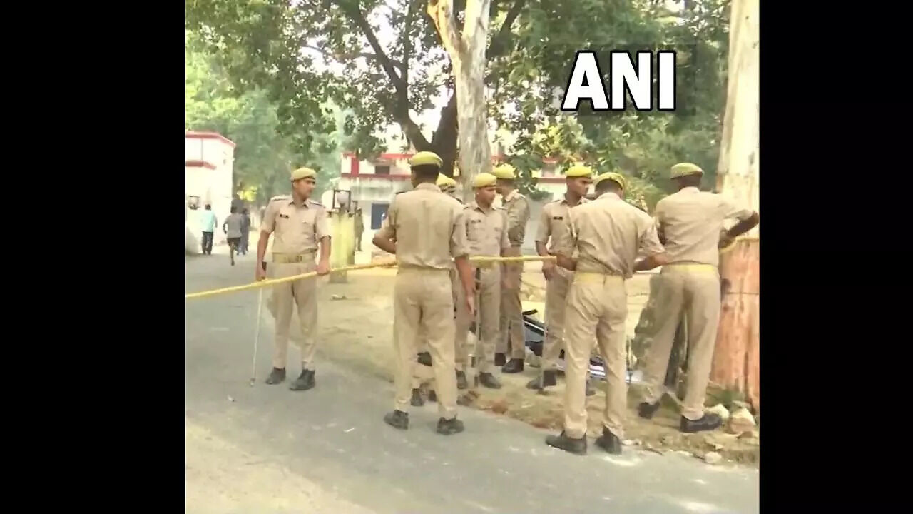 UP: BJP MLA's relative shoots man dead during foiled robbery attempt in ...