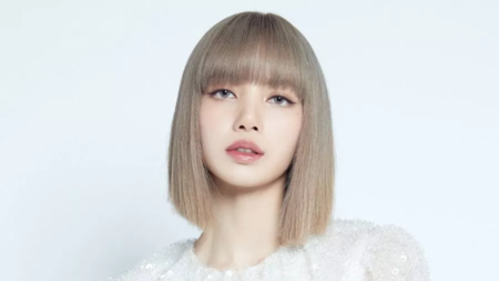 Does Blackpink Lisa look better with short hair or long hair  Quora