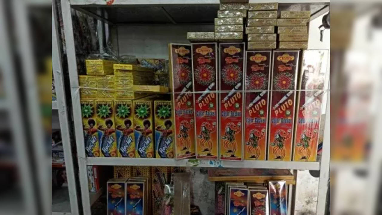 Delhi: Under the radar sale of firecrackers continues despite blanket ban; online sales are booming