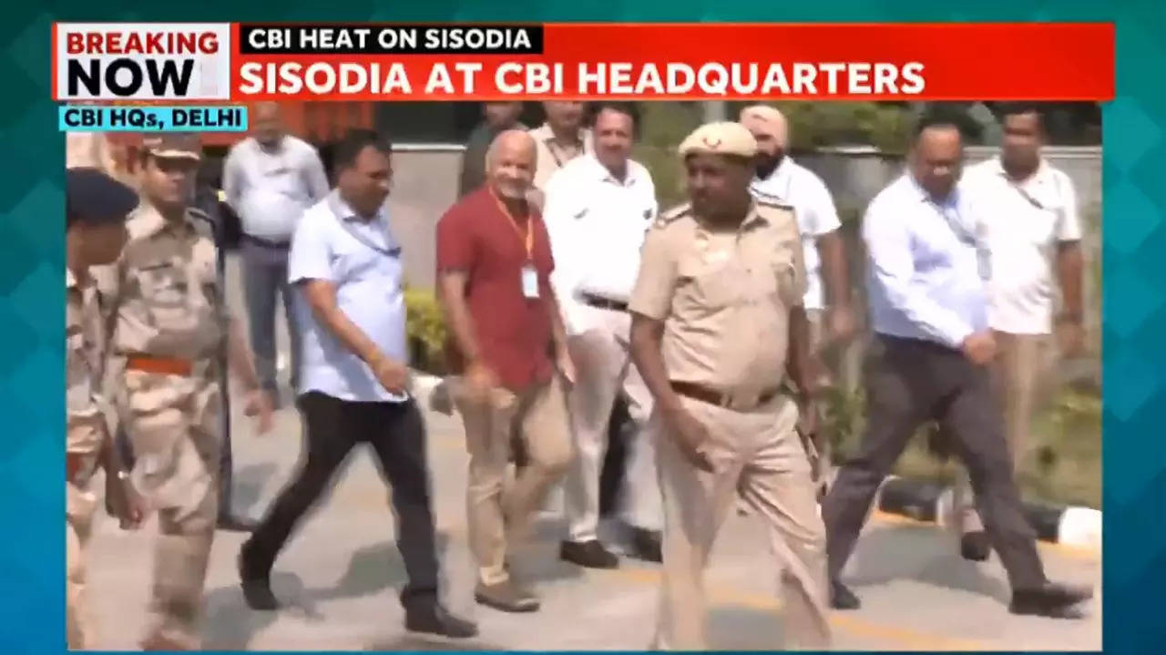 sisodia going to cbi hq.