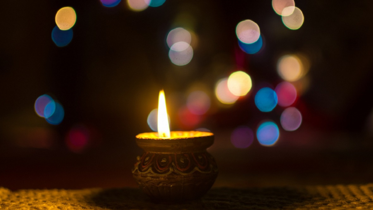 Diwali, Dhanteras, and Digi Gold: What is the significance of gold during  festivities? - Times of India