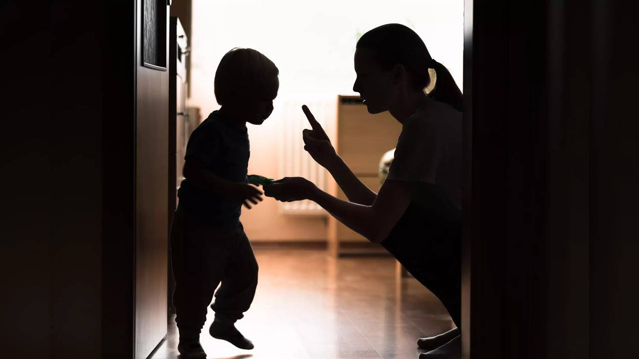 Children who reported strict parenting were seen as more prone to depression. Experts believe that the tendency was baked into their DNA.