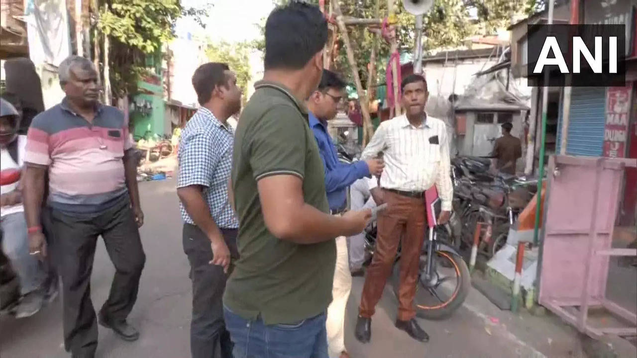 ​NIA team reaches Mominpur in Kolkata to probe the October 9 violence