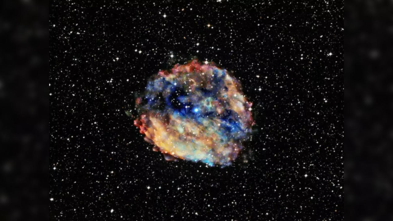 Composite image of supernova remains 9,000 light years away from Earth | Picture courtesy: NASA/CXC/University of Amsterdam/N.Rea et al; Optical: DSS