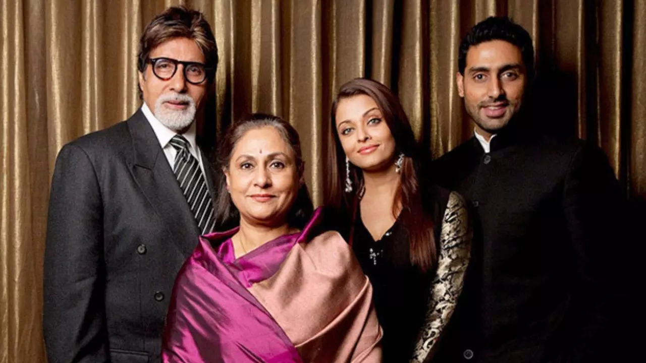 Amitabh Bachchan - Aishwarya Rai - Abhishek Bachchan wedding