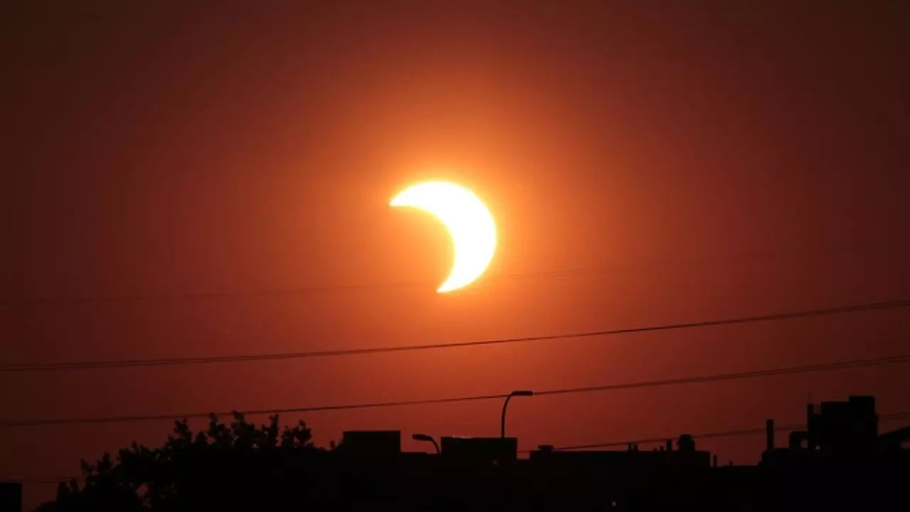 Solar eclipse