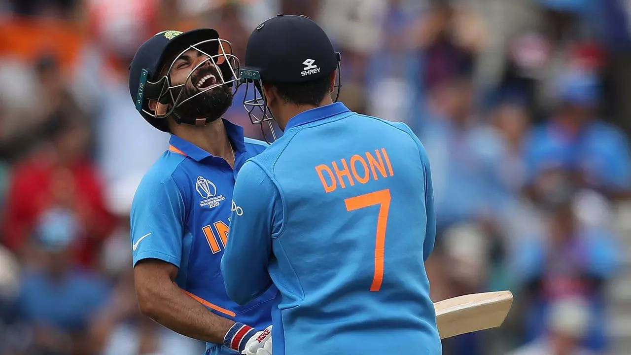 MS Dhoni, Virat Kohli