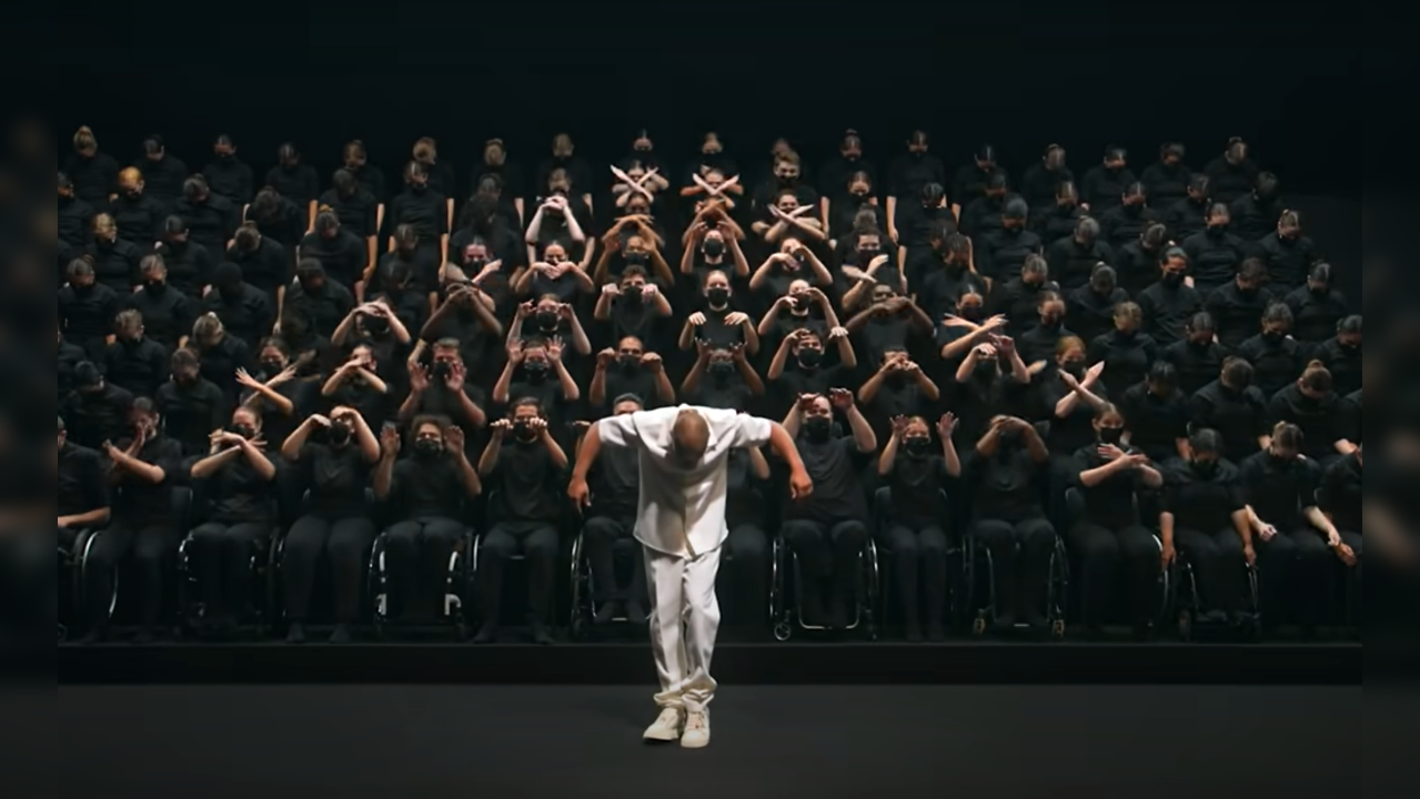 Hand ballet routine by 128 wheelchair