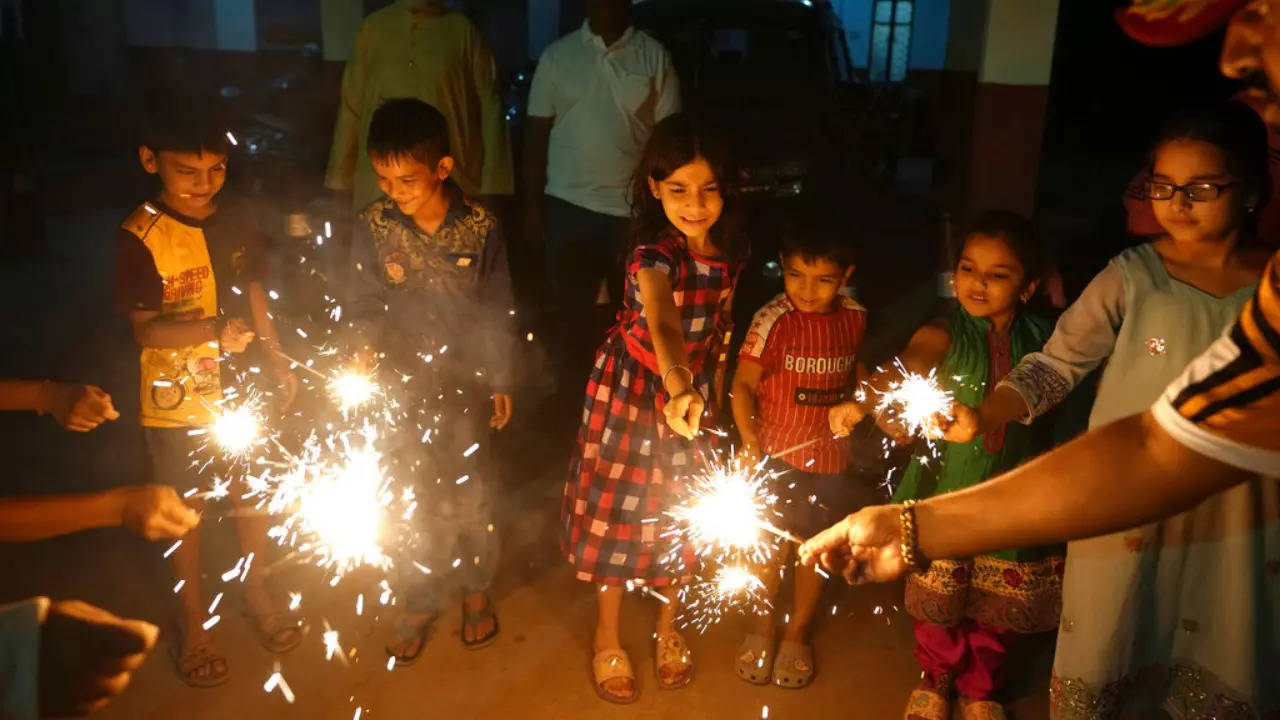 Cracker bursting: Day after Diwali, eye injury cases surge in Hyderabad  hospitals | In Focus News, Times Now