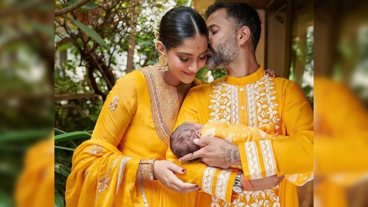 In the video, she shares a rundown of her routine – from going for meetings to taking short breaks every now and then to feed the baby followed by more meetings and breastfeeding sessions, then eating, sleeping and pumping. (Photo credit: Sonam Kapoor/Instagram)