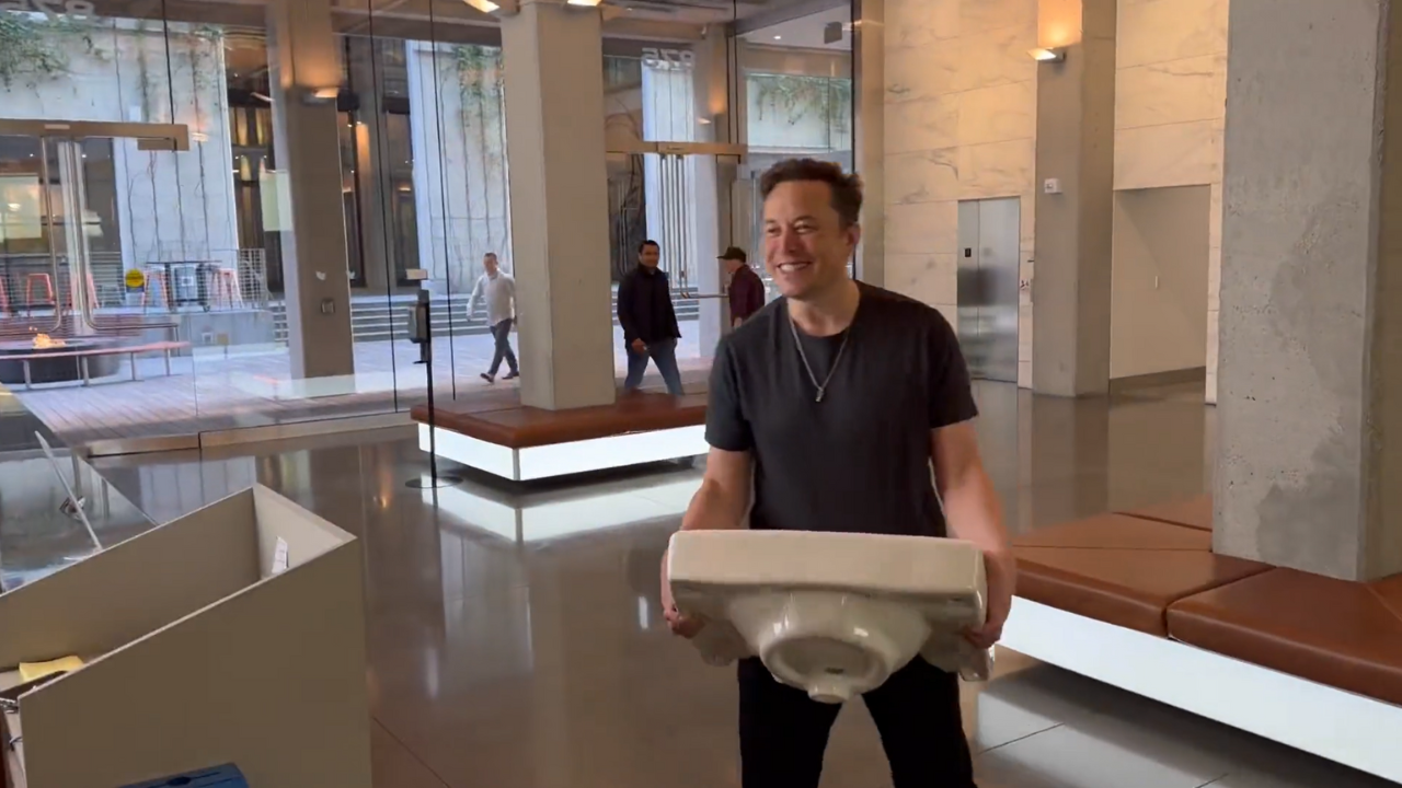 here-s-why-elon-musk-was-carrying-a-sink-into-twitter-s-headquarters