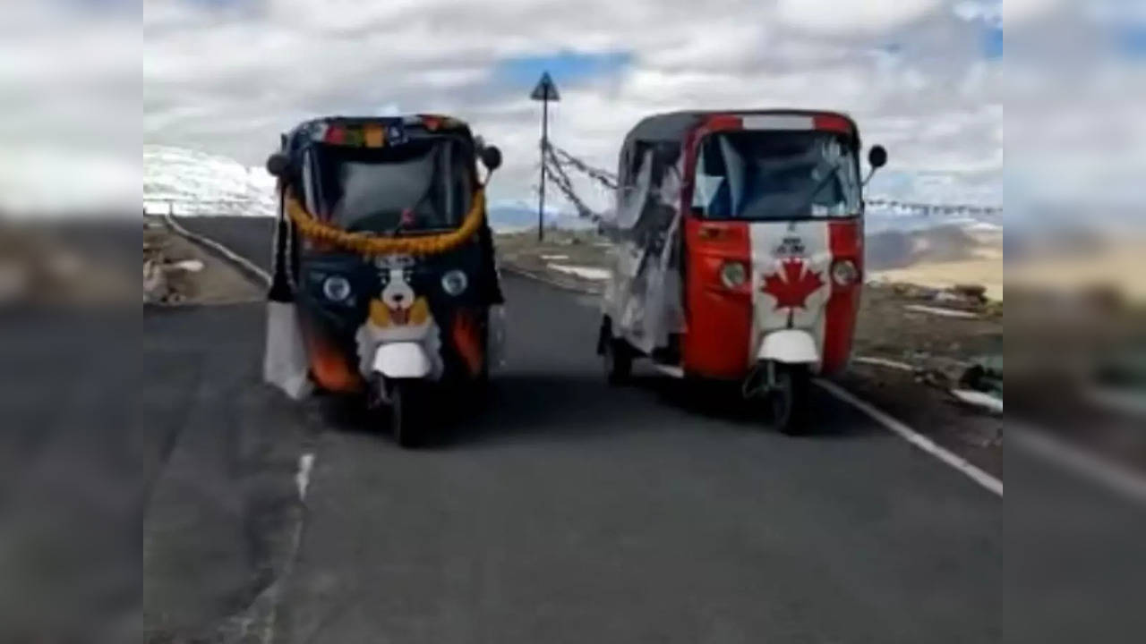 Auto rickshaws drive at an altitude of 19,024 feet on Umling La Pass, the world's highest motorable road | Screengrab from video by Greg Harris