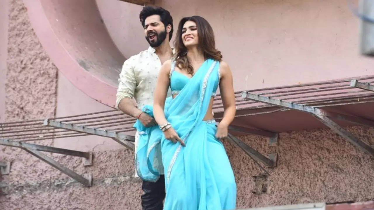 Varun Dhawan and Kriti Sanon