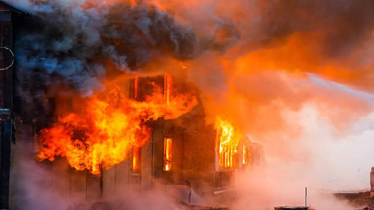 istockphoto-fire building