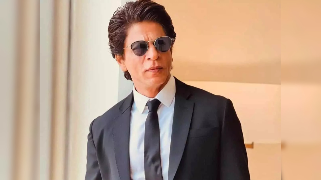 Shah Rukh Khan's expensive car towed? Video from Mumbai street goes viral ahead of Pathaan star's birthday - watch