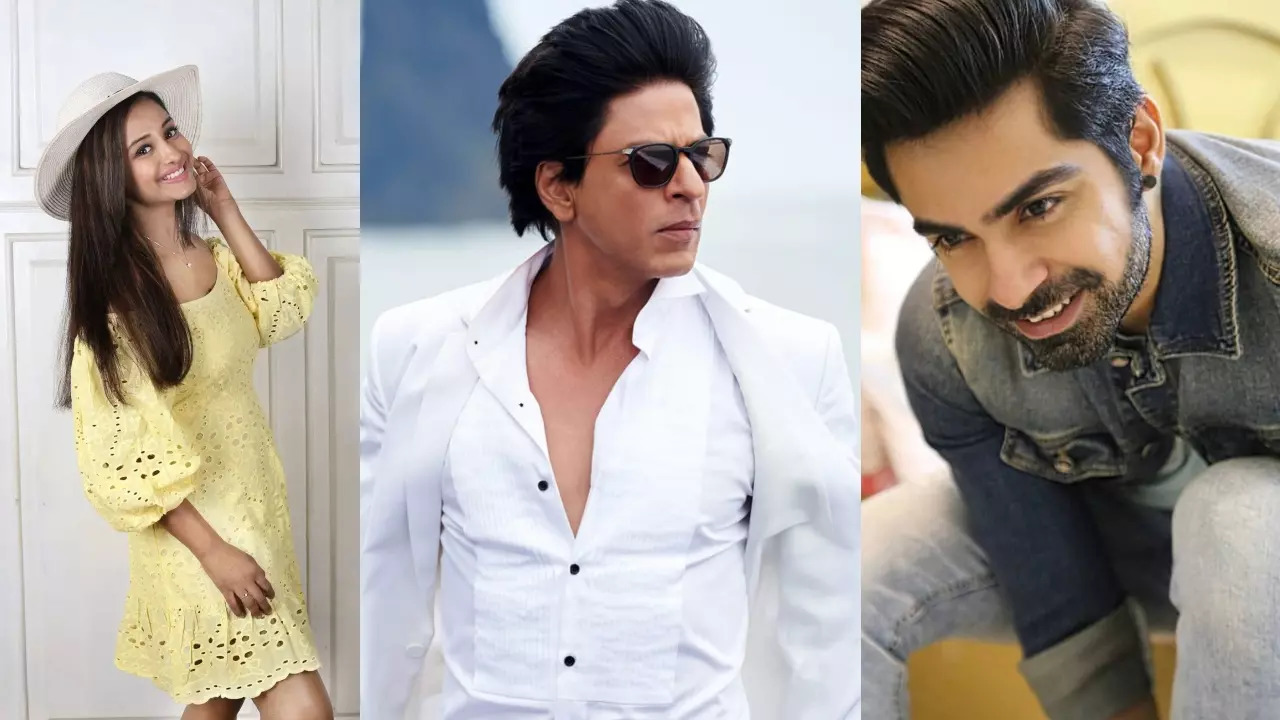 Indian Celebs wish for SRK