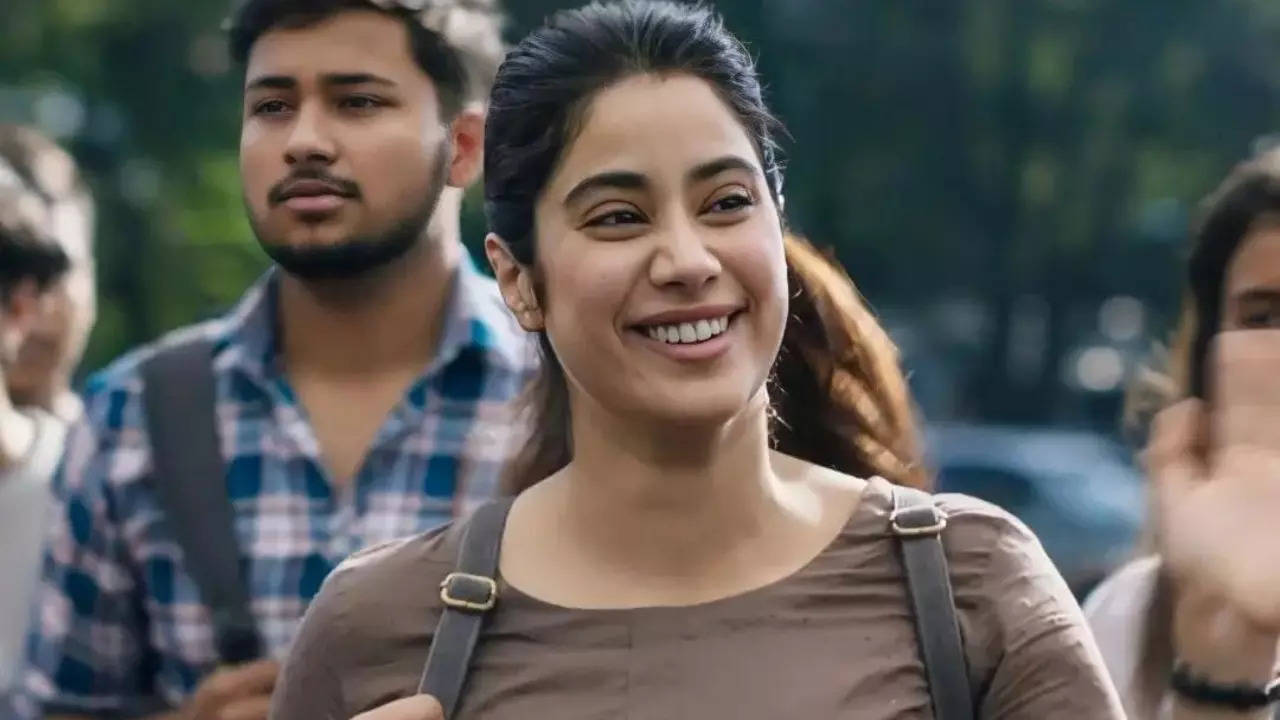 Janhvi Kapoor in Mili