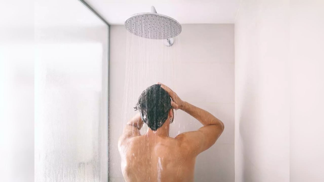 Showering daily can make the skin dry and cracked which causes bacteria to enter the skin and cause allergic reactions and infections.