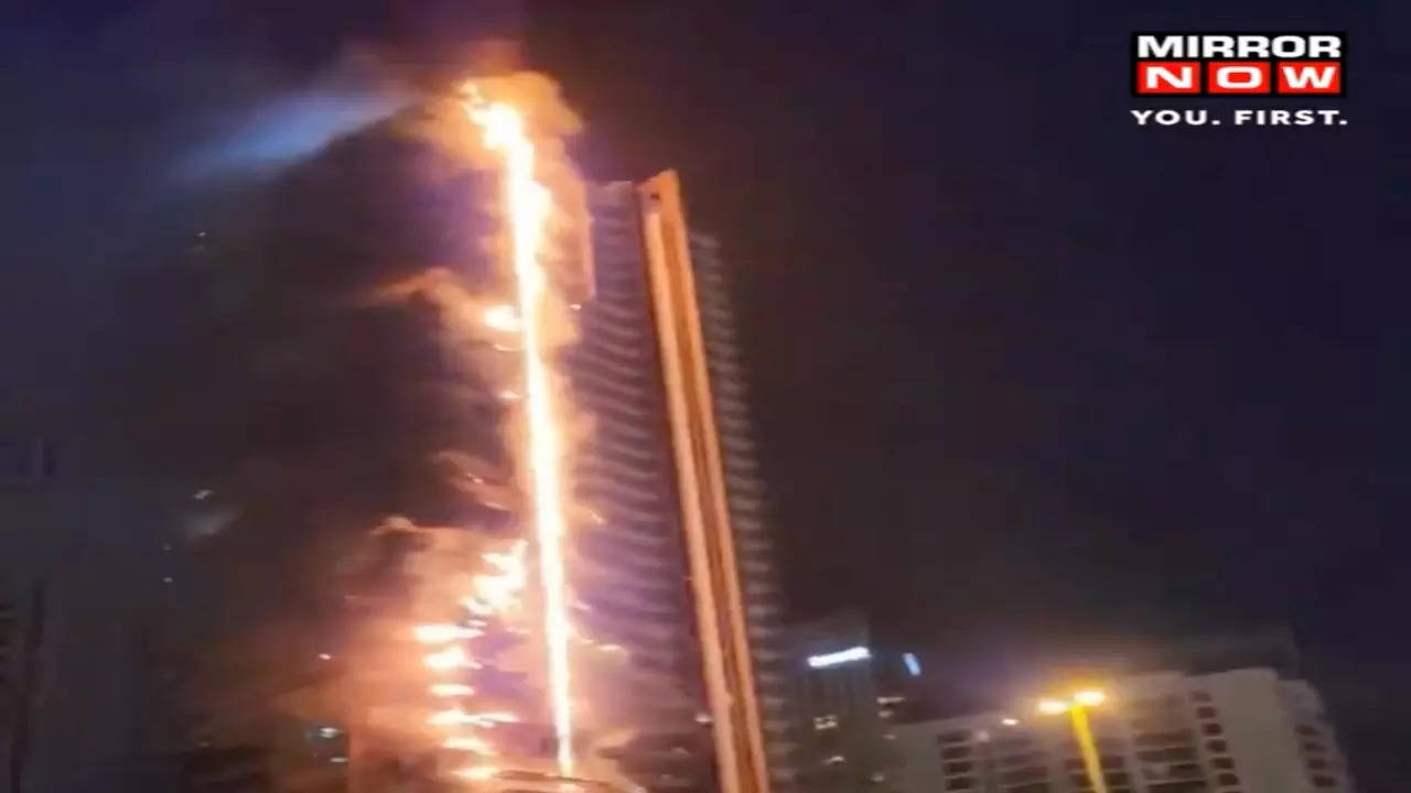 Dubai: Massive fire broke out at Emaar tower, near Burj Khalifa