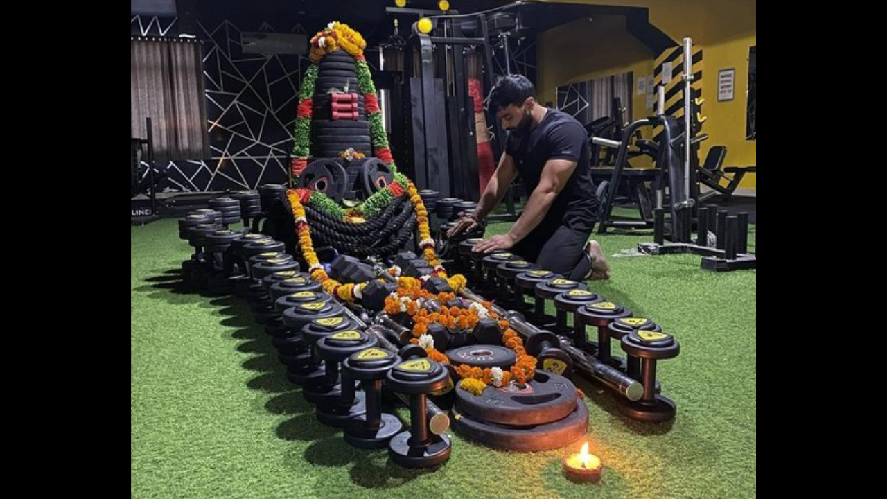 Gwalior gym owner creates Shiva Linga with dumbbells, weight plates