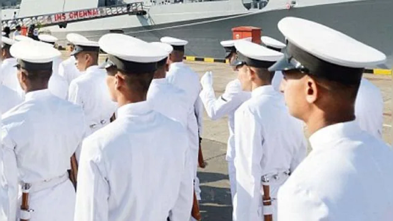 Eight ex-Indian Navy officials 'illegally detained' in Qatar