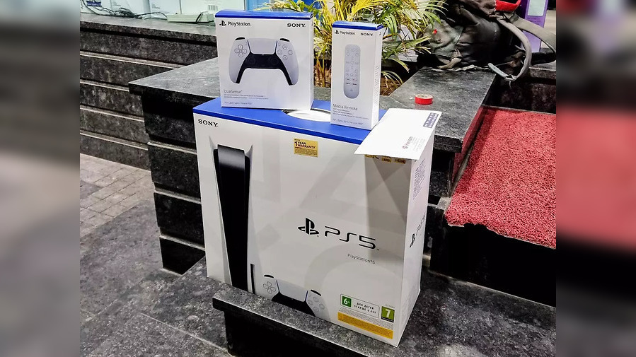 Twitter Blue Check Verification, PS5 Restock, Asus foldable laptops ...
