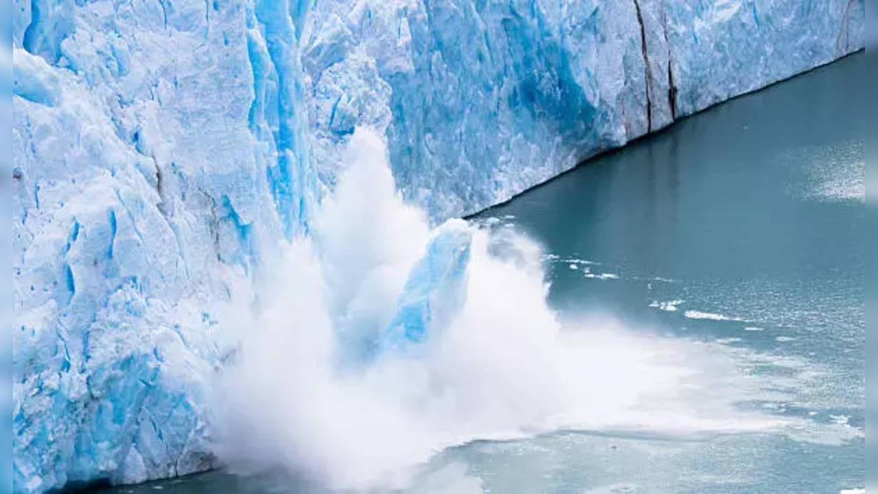 The largest iceberg in the world is heading toward its demise. (Representative Image)