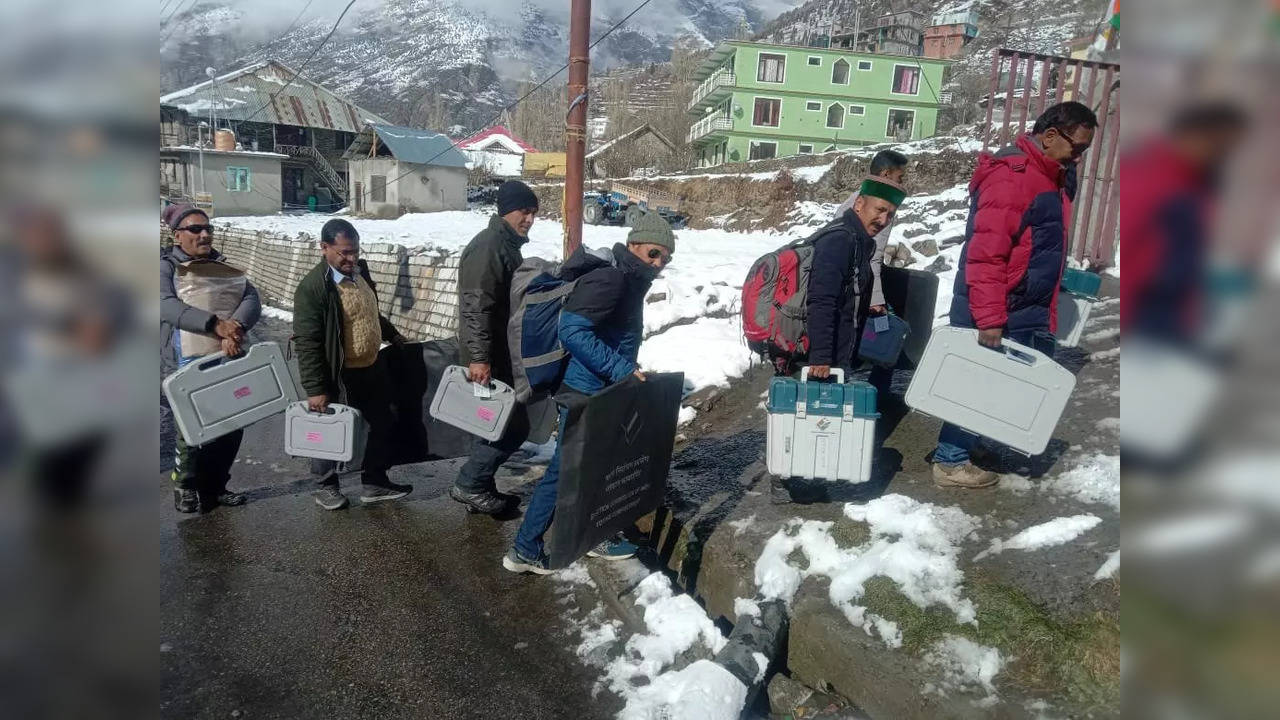 ​A delegation of polling officials reach Assembly constituencies in Kangra and Chamba district