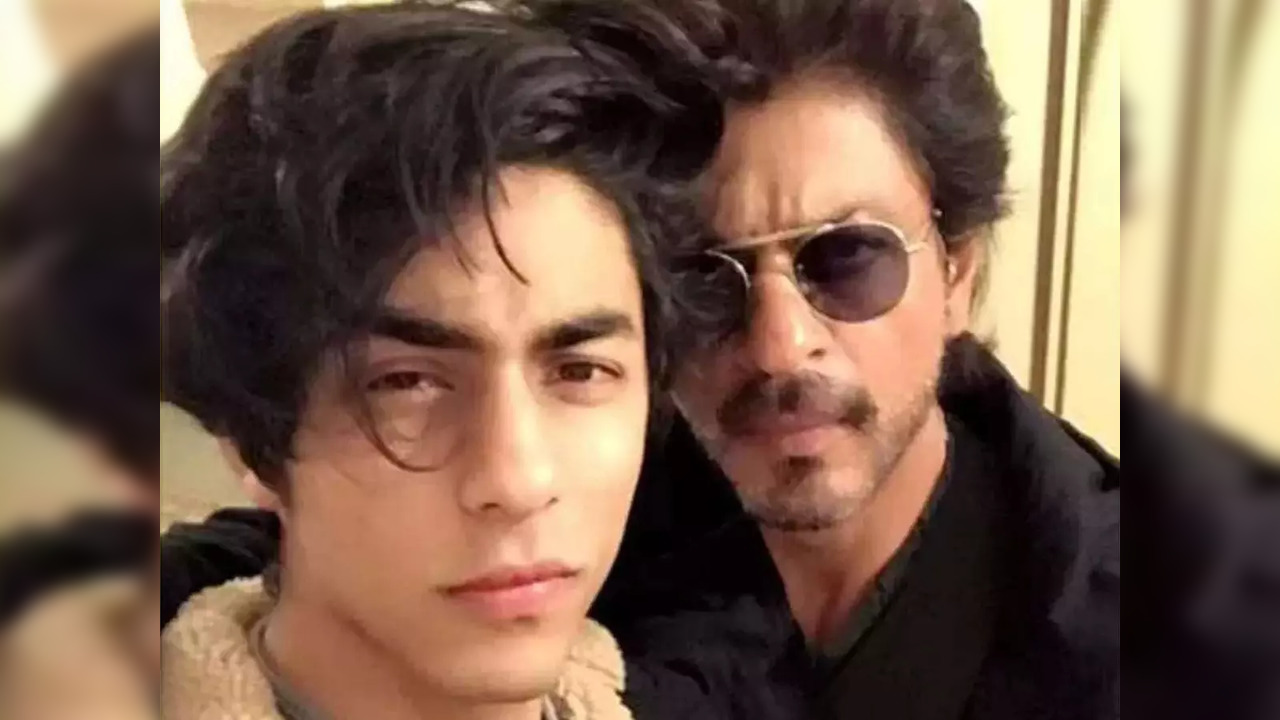 Shah Rukh Khan with son Aryan