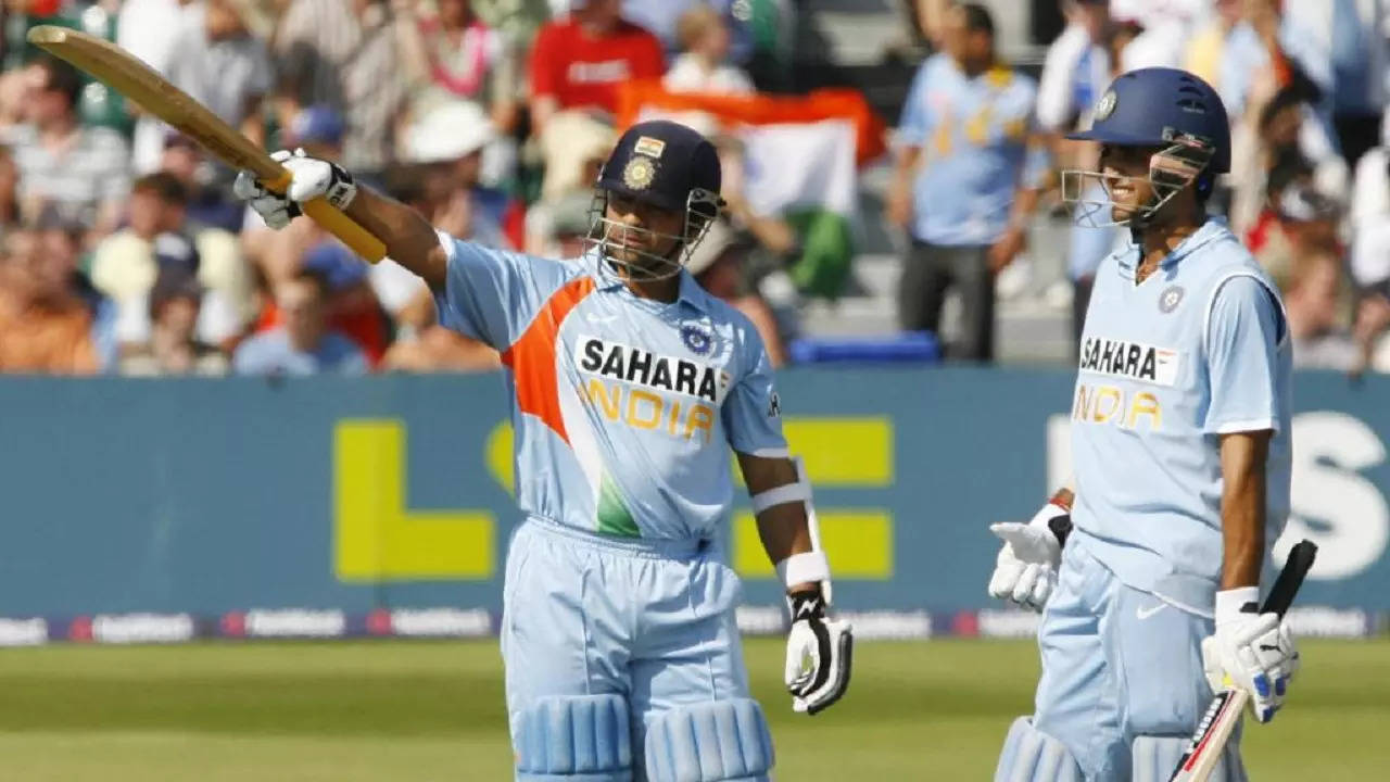 Sachin Tendulkar Sourav Ganguly.