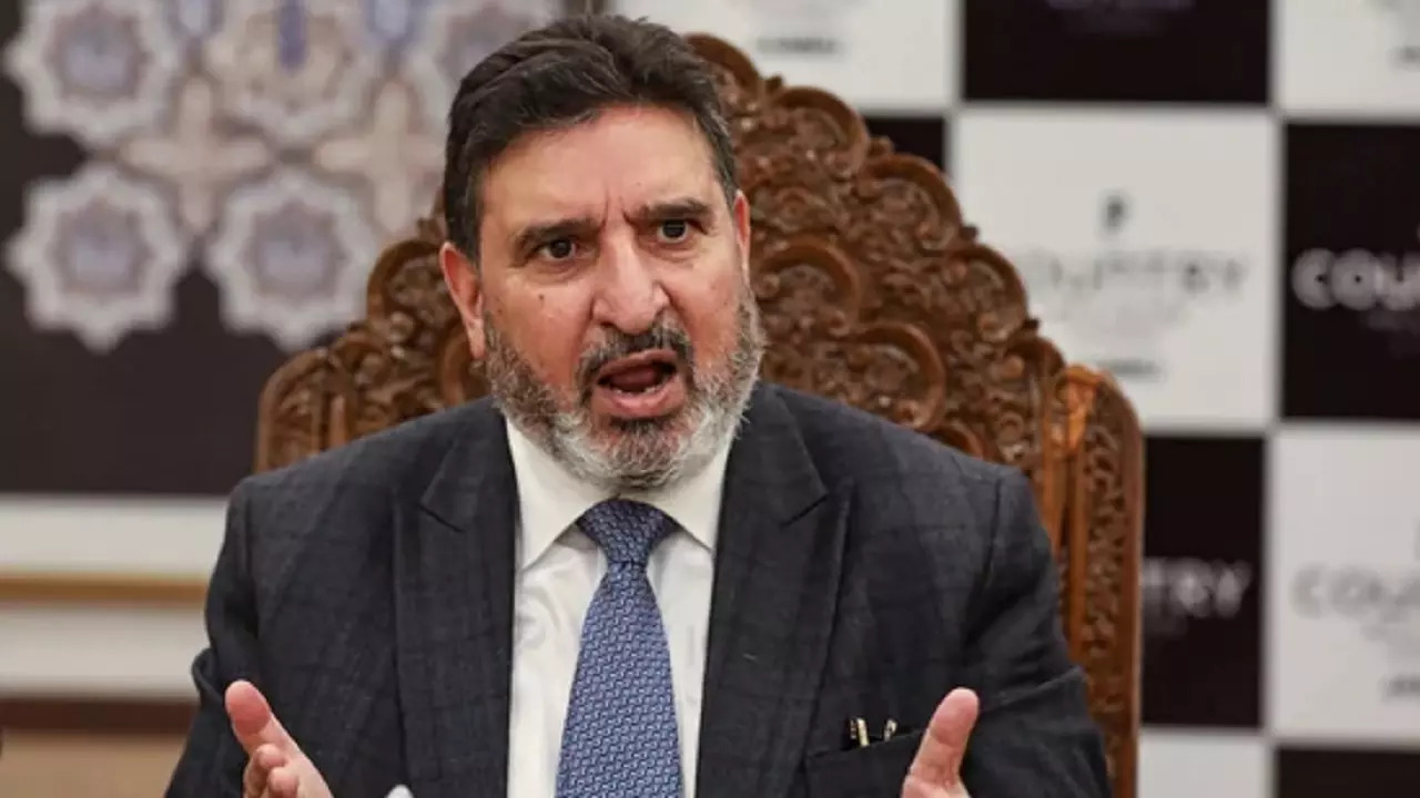 apni party altaf bukhari pti