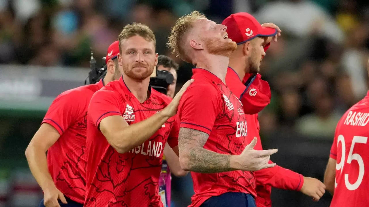 Ben Stokes, Jos Buttler AP