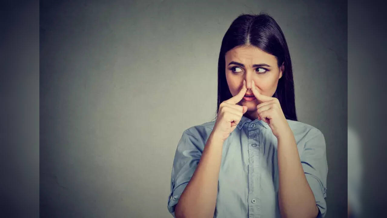 Can you smell a tumour? Doctors say that some cancer symptoms can be